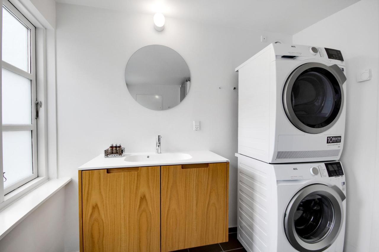 Sanders Regent - Popular Three-bedroom Near Square Lejlighed